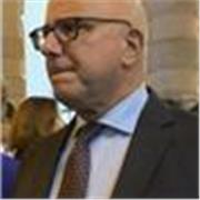 Avvocato con 26 anni di professione