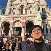 Je parle plusieurs langue mais l’anglais c’est une langue que je préfère parler et enseigner des gens