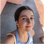 Profesora de primaria que imparte apoyo de todas las asignaturas (matemáticas, lengua castellana y literatura, ciencias sociales y naturales, música e inglés)