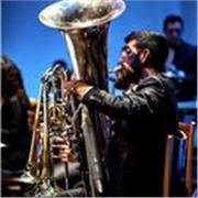 Profesor Superior de Música ayuda en las actividades tanto de conservatorio como de instituto
