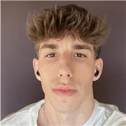 Alumno de ingenieria biomedica con 3 años de experiencia en clases particulares de matematicas a alumnos de ESO i bachillerato