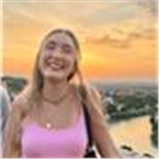 Estudiante de enfermería, ofrece clases a niños de biología, anatomía, sanidad, etc.
