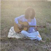 Insegnante di chitarra, solfeggio e teoria musicale