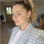 Tuteure d’Espagnol. Après avoir vécu 1 an au Mexique et étant très à l’aise avec cette langue, je donne des cours d’espagnol et je m’adapte à ton niveau