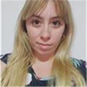 Professoressa d’italiano insegna la lingua italiana a studenti di tutte l’età e livelli.