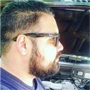 Me gusta mucho enseñar, más más todo a los niños, crecí en Canadá lo que hace que maneje muy bien ambos idiomas 