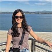 Profesora de Pilates con formación internacional, apasionada del método!