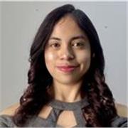 Estudiante universitaria ofrece clases de inglés de refuerzo a estudiantes de primaria y secundaria