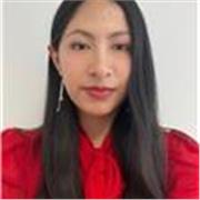 Maestra de inglés, español y eslovaco con un año y medio de experiencia en academia de idiomas en Eslovaquia.