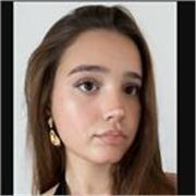 Profesora de inglés apta para todas las edades y niveles (desde A1 hasta B1 o B2).