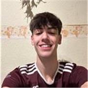 Me considero un chico comprometido a la vez que entusiasmado por enseñar a niños y ayudarles a alcanzar sus objetivos.