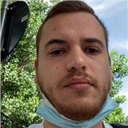 Ragazzo dotato di buona cultura generale