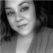 Profesora de historia, especializada en ESO y BACHILLERATO