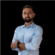 Ingeniero mecánico con formación en matemáticas integrales, diferenciales y complejas