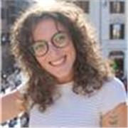 Soy una chica alegre y simpática que me gustan mucho los niños.