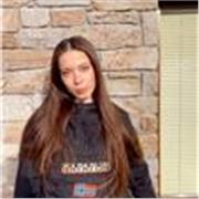 Profesora de apoyo, ayudar a realizar las tareas a niños