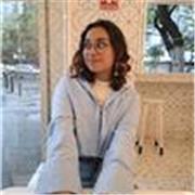 Maestra participar especializada en inglés y artes