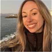 Profesora trilingüe Francés/ Inglés/ Español imparte idiomas (posibilidad de orientarlas un ámbito profesional)