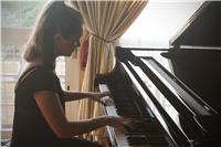 Profesora de Piano (música/lenguaje musical) en Granada capital