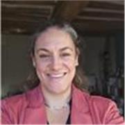 Designer d’espace diplômée enseigne dessin, croquis et créativité en ligne