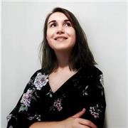 Professeur de piano et interprétation avec 10 ans d'expérience donne des cours à domicile et en ligne à Nice!