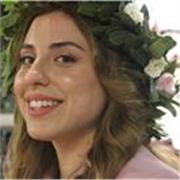 Laureata in Lingue e culture europee per ragazzi / ragazze, C1 di spagnolo
