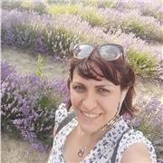 Laureata in Scienze Sociali con esperienza in aiuto compiti offresi