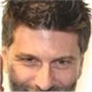System Administrator impartisce lezioni di informatica a studenti delle scuole medie e superiori / università