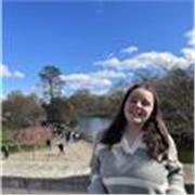 Profesora de inglés bilingüe (C2) da clases particulares tanto online como presenciales a gente de todas las edades