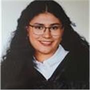Estudiante que recién finaliza bachillerato científico, capaz de explicar materias como biología, química o lengua