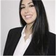 Leidenschaftliche Englischlehrerin mit IELTS-Erfahrung bietet intensiven Englischunterricht an