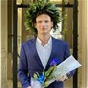 Sono studente universitario magistrale di Scienze Storiche, con competenze di Geografia; appassionato di Nuoto e Sci