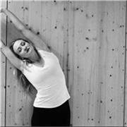 Ancienne danseuse et professeur de pilates diplômée propose des cours particuliers de pilates