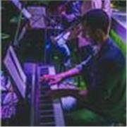 Clases de piano para todos los niveles, jóvenes y adultos