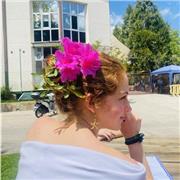 Profesora de piano, especializada en niños