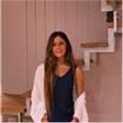 Profesional responsable en busca de un puesto como el de profesora particular. 
