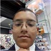 Profesor de ciencias politicas capaz de apoyar el aprendizaje general de esta materia