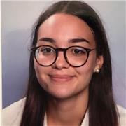 Professeur pour l'aide aux devoirs et le soutien scolaire donne des cours particuliers