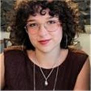 studentessa universitaria con certificato C1 grado B offre aiuto compiti, preparazione alle verifiche e conversazione inglese