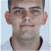 Me defino como un futuro docente con vocación, formado en Educación Primaria y con un nivel de inglés C1 que me permite enseñar co