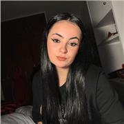 Doy clases particulares de apoyo para latín y griego. En ambas materias tengo matrículas de honor