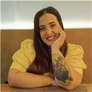 Diseñadora gráfica titulada en grado superior, puedo dar clases desde niños pequeños hasta niños de la ESO.