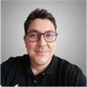 Soy un profesional con certificación oficial de italiano nivel B1 y experiencia como docente. 