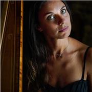 Laureata con il massimo dei voti al Conservatorio G. Verdi di Torino offro lezioni di arpa celtica e classica