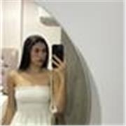 Profesora de apoyo, experta en temas de biología