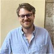 PhD economic historian from LSE. Experienced teacher and tutor at LSE and Oxford. I focus on how to think, not what to think.