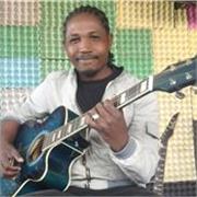 Prof de guitare expérimenté 07 ans d'expérience. Je vous propose de cours en ligne ou à distance à tous niveaux.