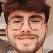 Soy estudiante de Grado en Farmacia, puedo dar clase sobre ciencias en general, además de matemáticas, al nivel de primaria y ESO