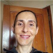 Profesora de educación física, entrenadora personal. Magister en actividad física y salud