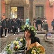 Dottoressa in Giurisprudenza offre lezioni online/in presenza per lingue e materie umanistiche